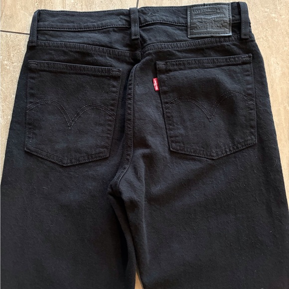Levi’s Wedgie Straight Jeans - Picture 4 of 8
